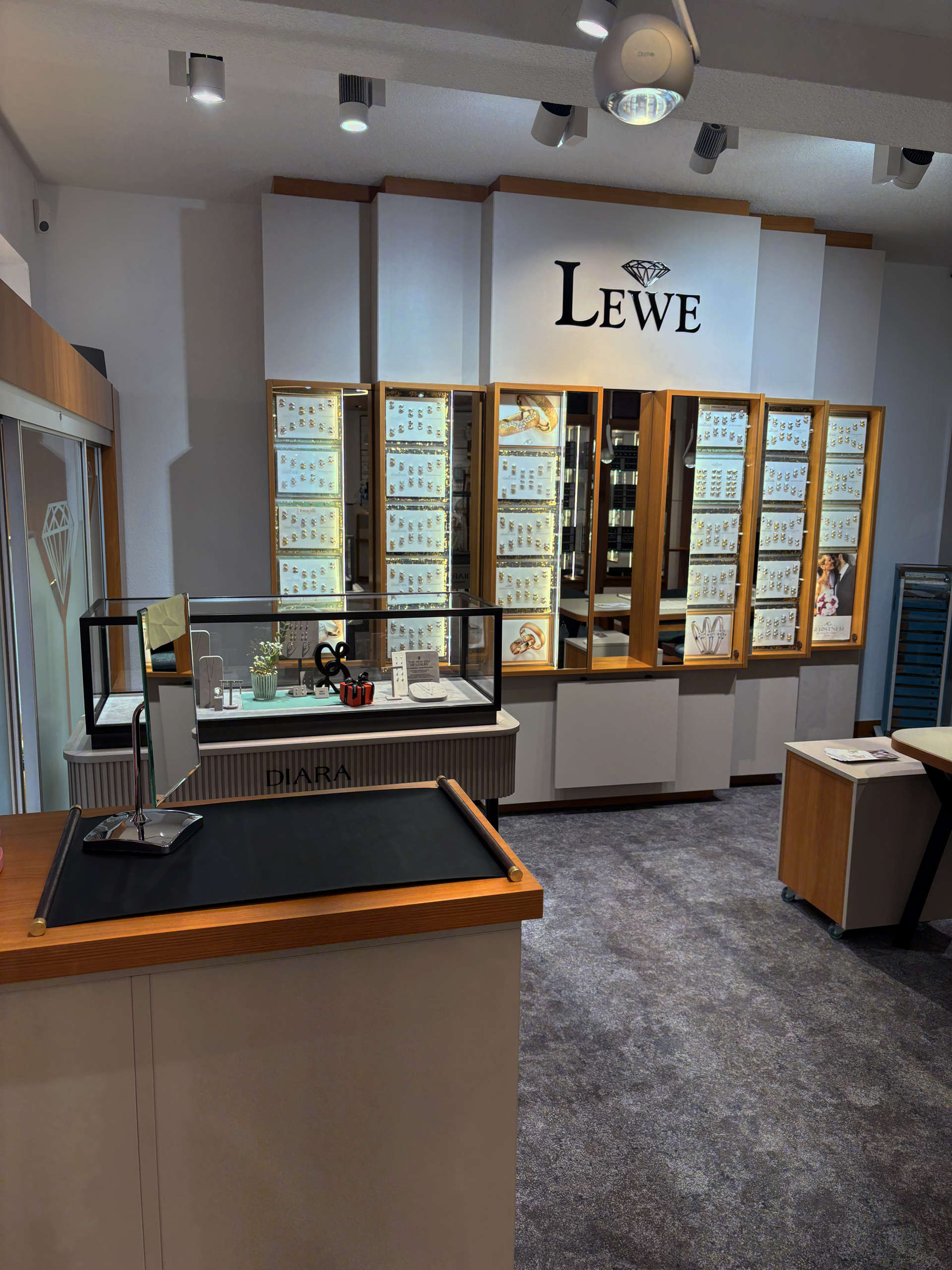 Neues Ladengeschäft - Juwelier Lewe Fürstenberg Neues Ladengeschäft - Juwelier Lewe Fürstenberg